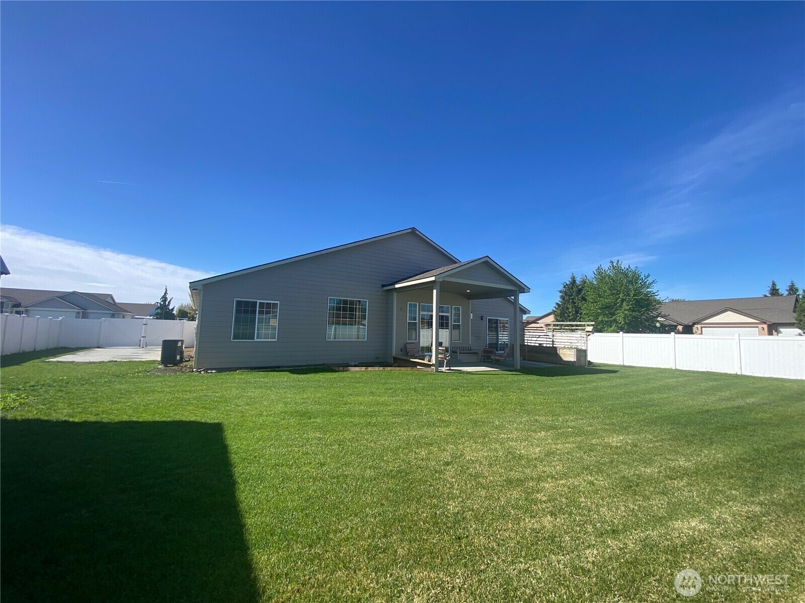 Property Photo: 9500 SE Castlewood Drive WA 98837