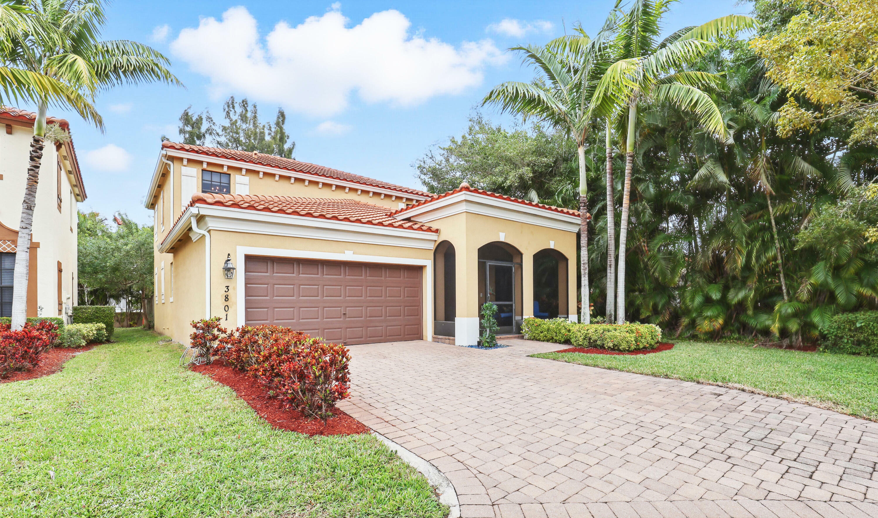 Property Photo: 3801 Aspen Leaf Drive Drive FL 33436