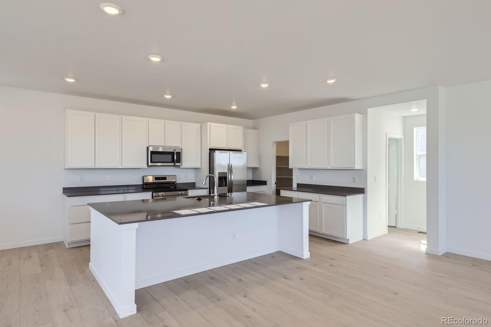 Property Photo: 6757 E 149th Avenue CO 80602
