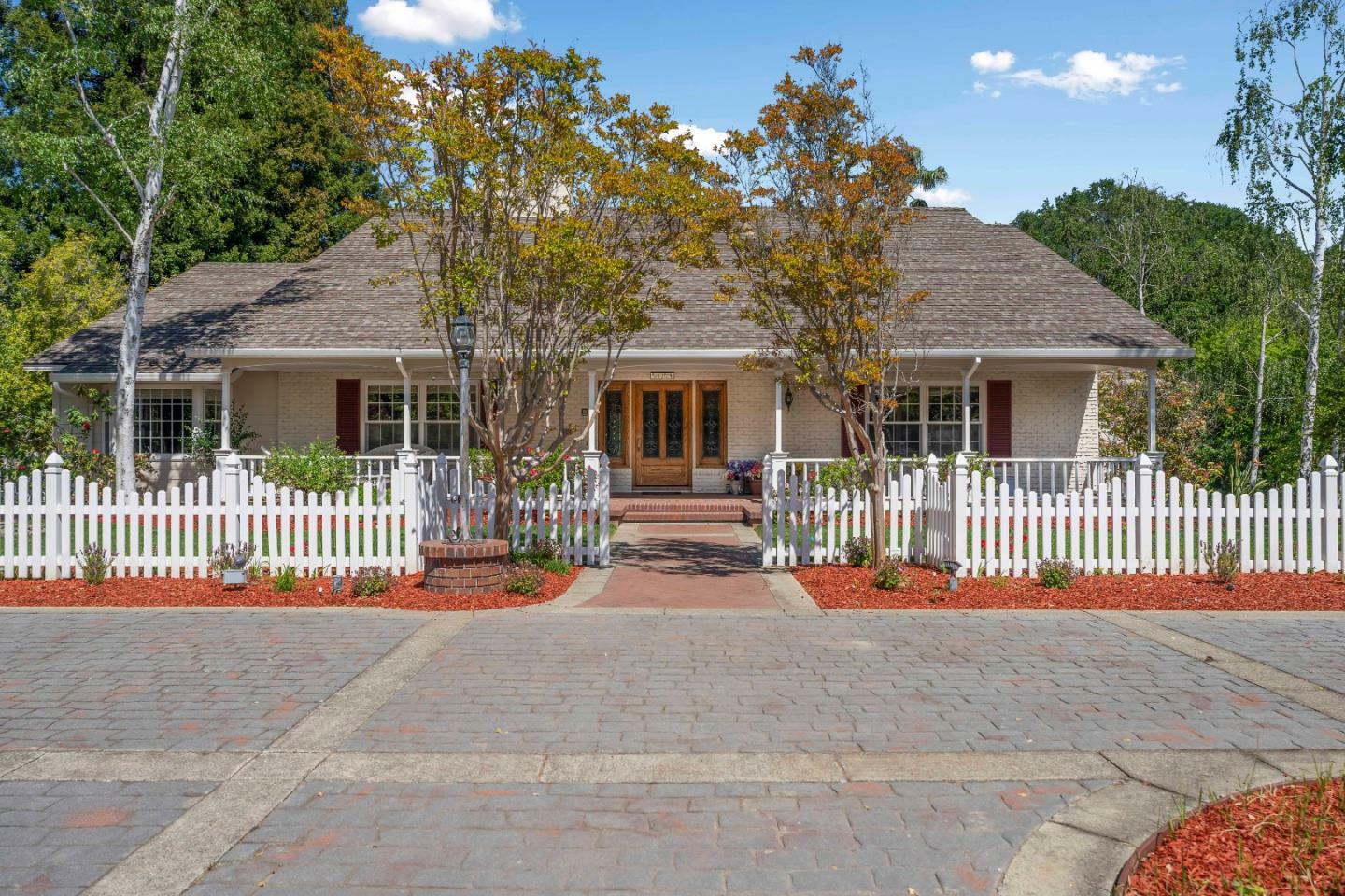 Property Photo: 15374 Tamson Court CA 95030