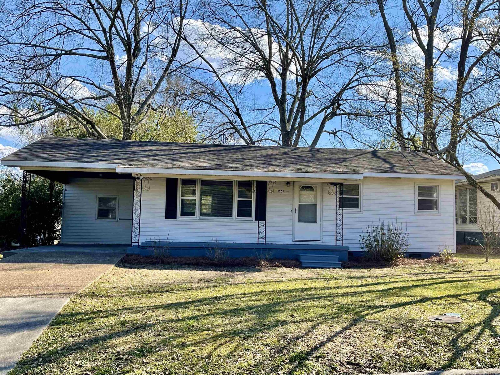 Property Photo:  1304 12th St SE  AL 35055 - CULLMAN 