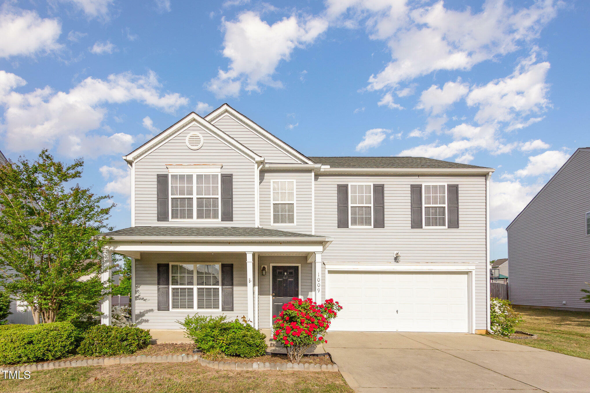 Property Photo: 1009 Limeberry Court NC 27520
