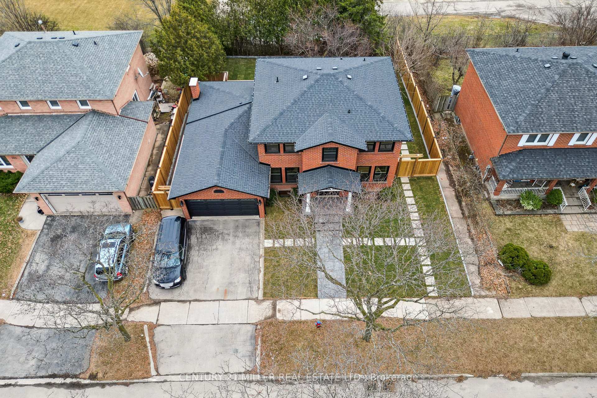 Property Photo: 312 Slade Crescent ON L6K 3R4