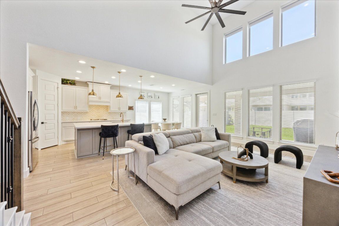 Property Photo: 1005 Highcrest TX 78628