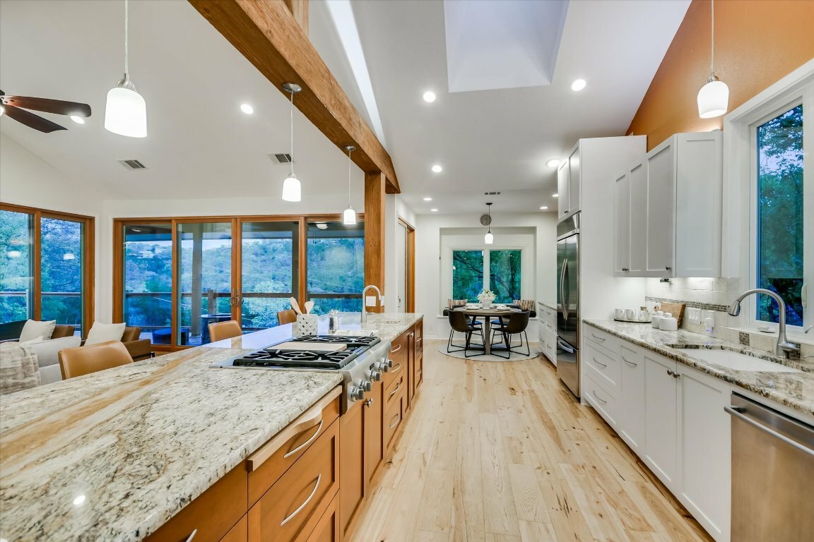 Property Photo: 1607 Bay Hill Drive TX 78746
