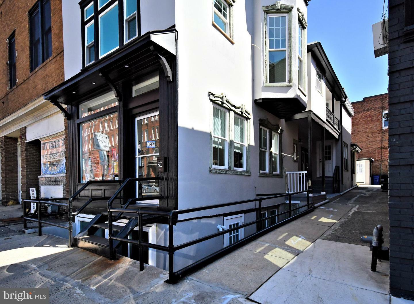 Property Photo: 20 S Hanover Street 2B PA 19464