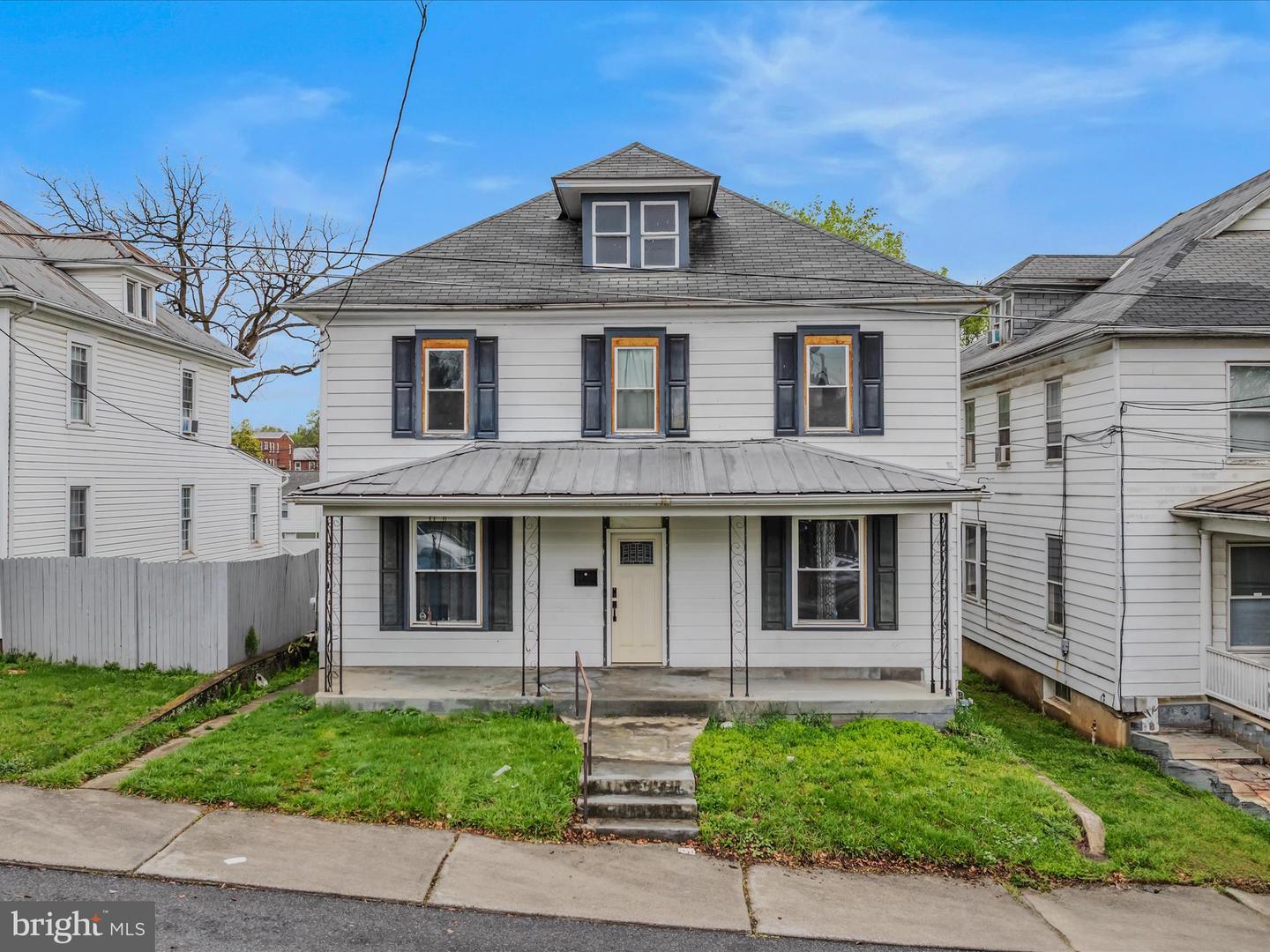 Property Photo: 705 Virginia Avenue WV 25401