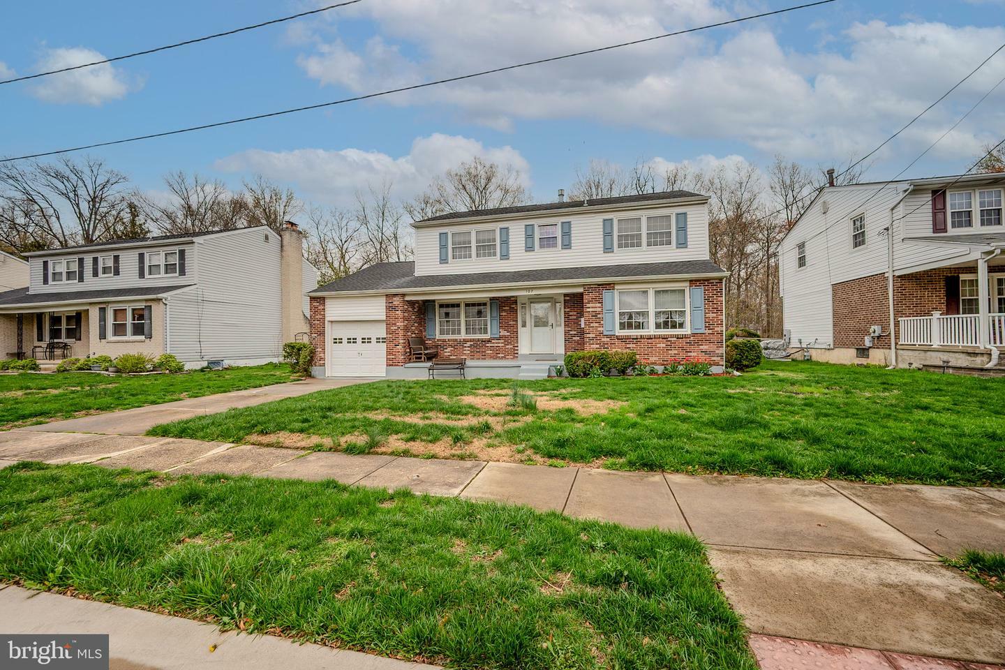 Property Photo:  107 Anita Drive  DE 19713 