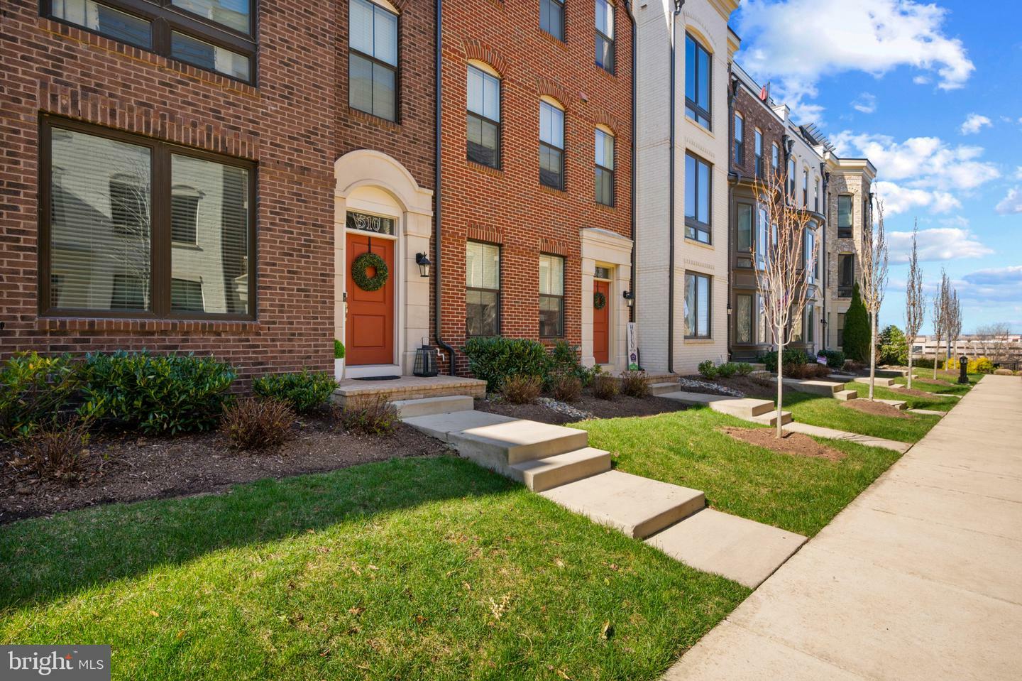 Property Photo:  510 Halliard Lane  MD 20745 