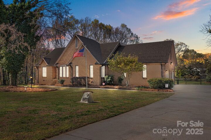 Property Photo: 7146 Sifford Road NC 28164