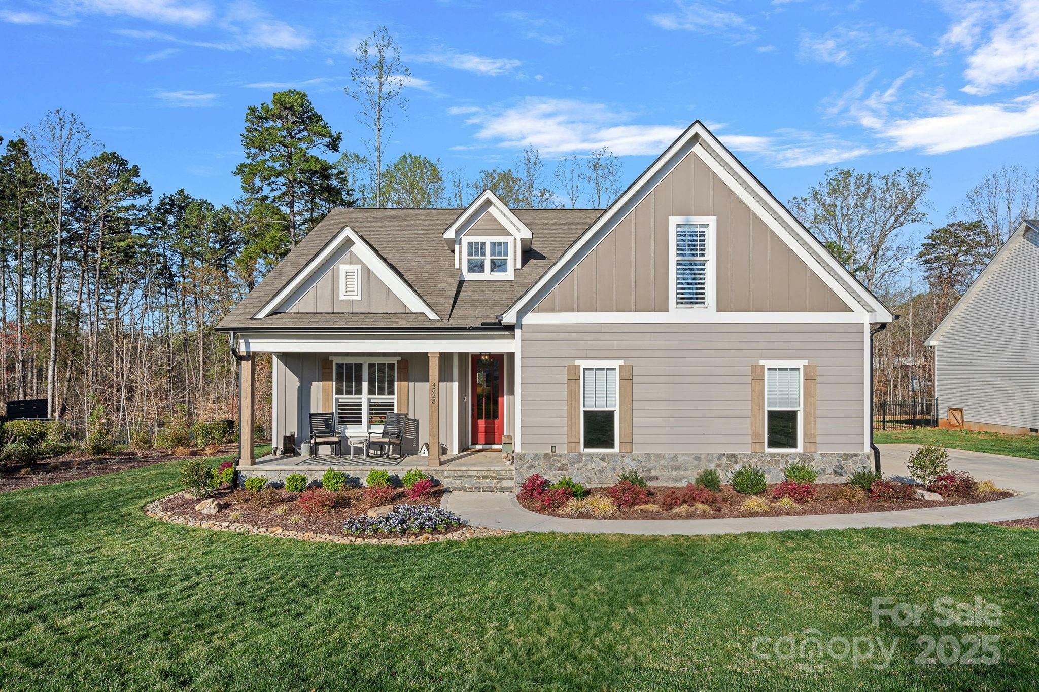 Property Photo: 4525 N Wynswept Drive NC 28650