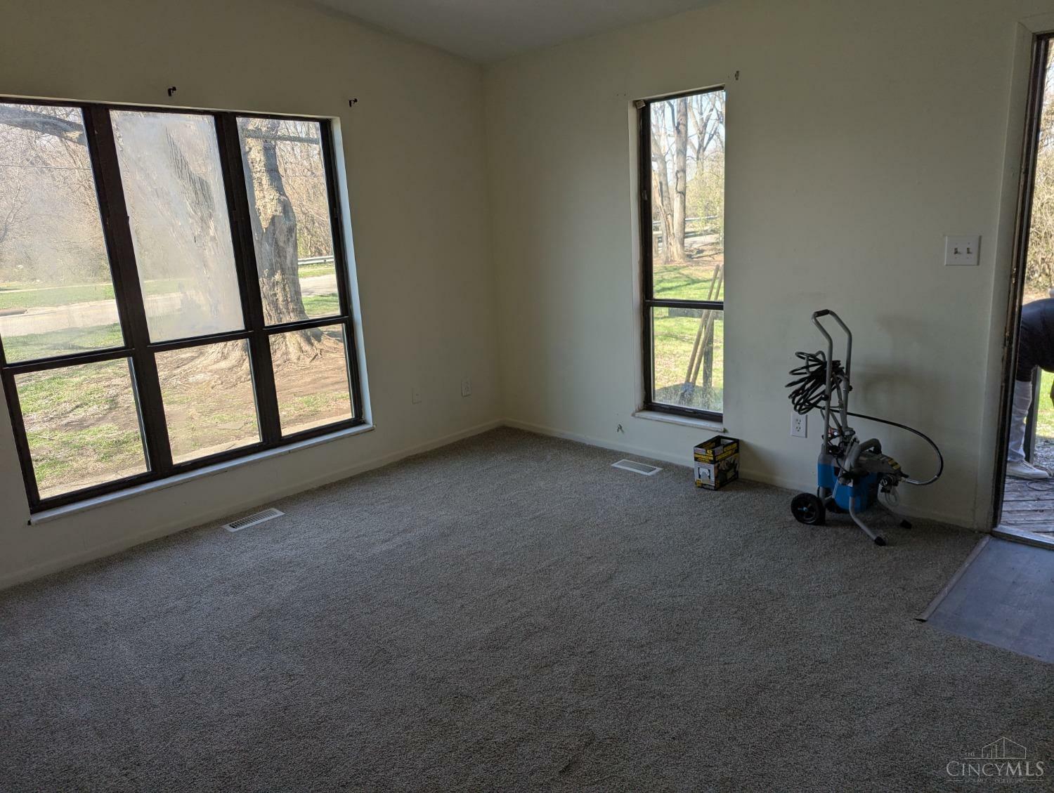 Property Photo: 2981 Carmody Boulevard OH 45042