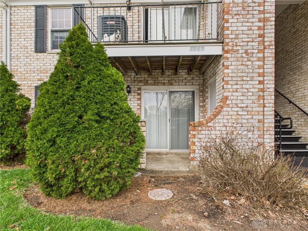 Property Photo: 2265 Crew Circle OH 45439