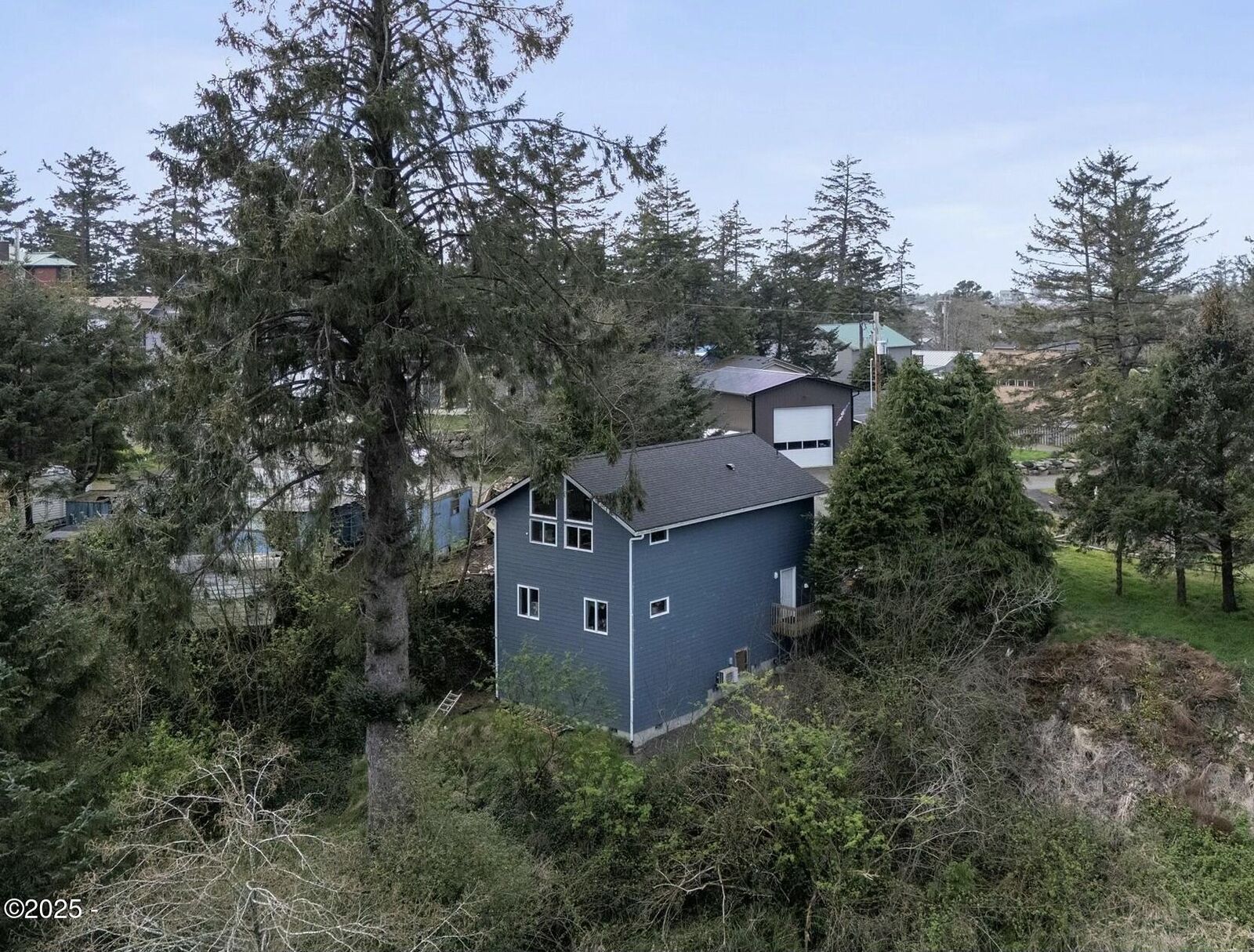 Property Photo:  34635 Hill Street  OR 97135