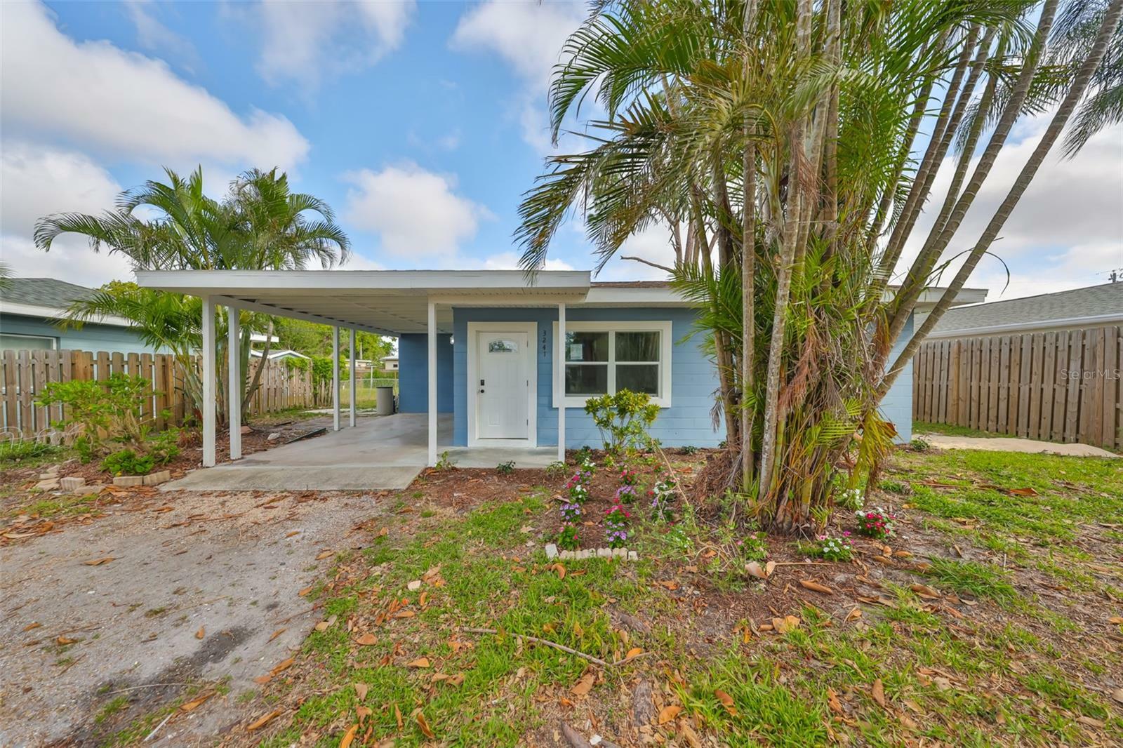 3241 Williamsburg Street  Sarasota FL 34231 photo
