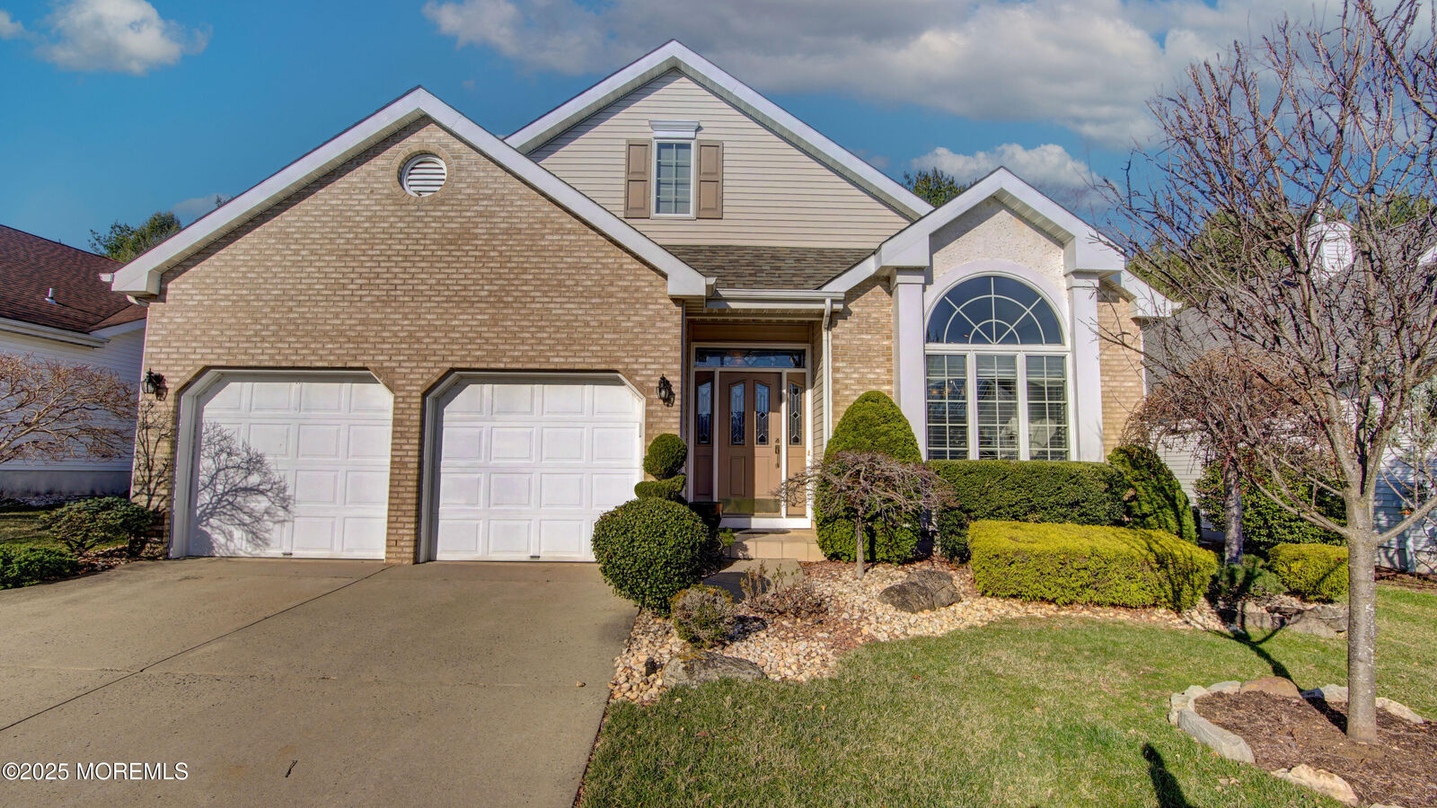 Property Photo:  24 Westminster Drive  NJ 08831 