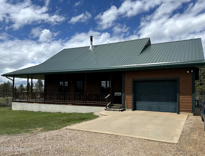 Property Photo: 175 Gruenhagen Rd - WY 82721
