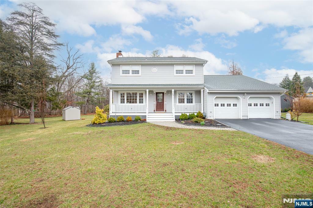 54 Saratoga Drive  Oakland NJ 07436 photo