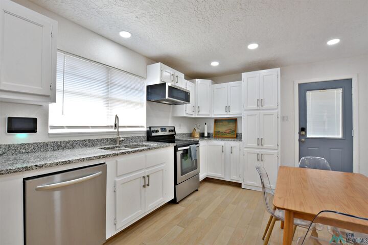 Property Photo:  2604 Wallace Street  NM 88101 