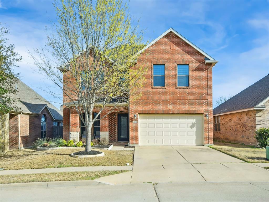 Property Photo: 4013 Hollow Lake Road TX 76262