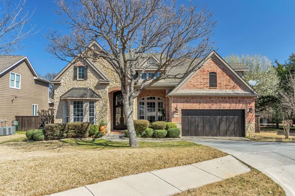 Property Photo:  118 Fall Creek  TX 76051 
