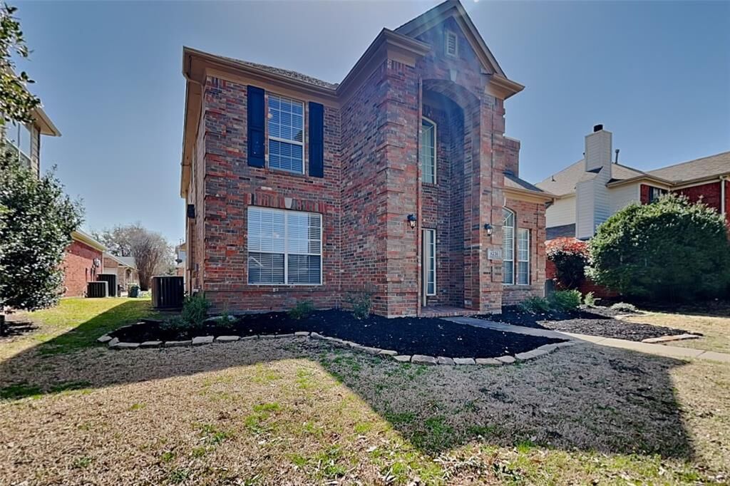 Property Photo: 4236 Winding Brook Drive TX 75093