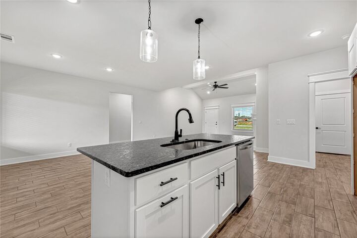 Property Photo:  86 N Banner Avenue  AR 72730 