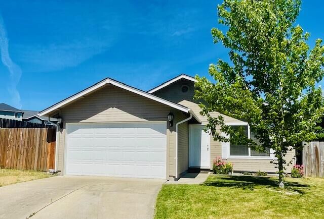 Property Photo:  584 Clearview Way  OR 97524 