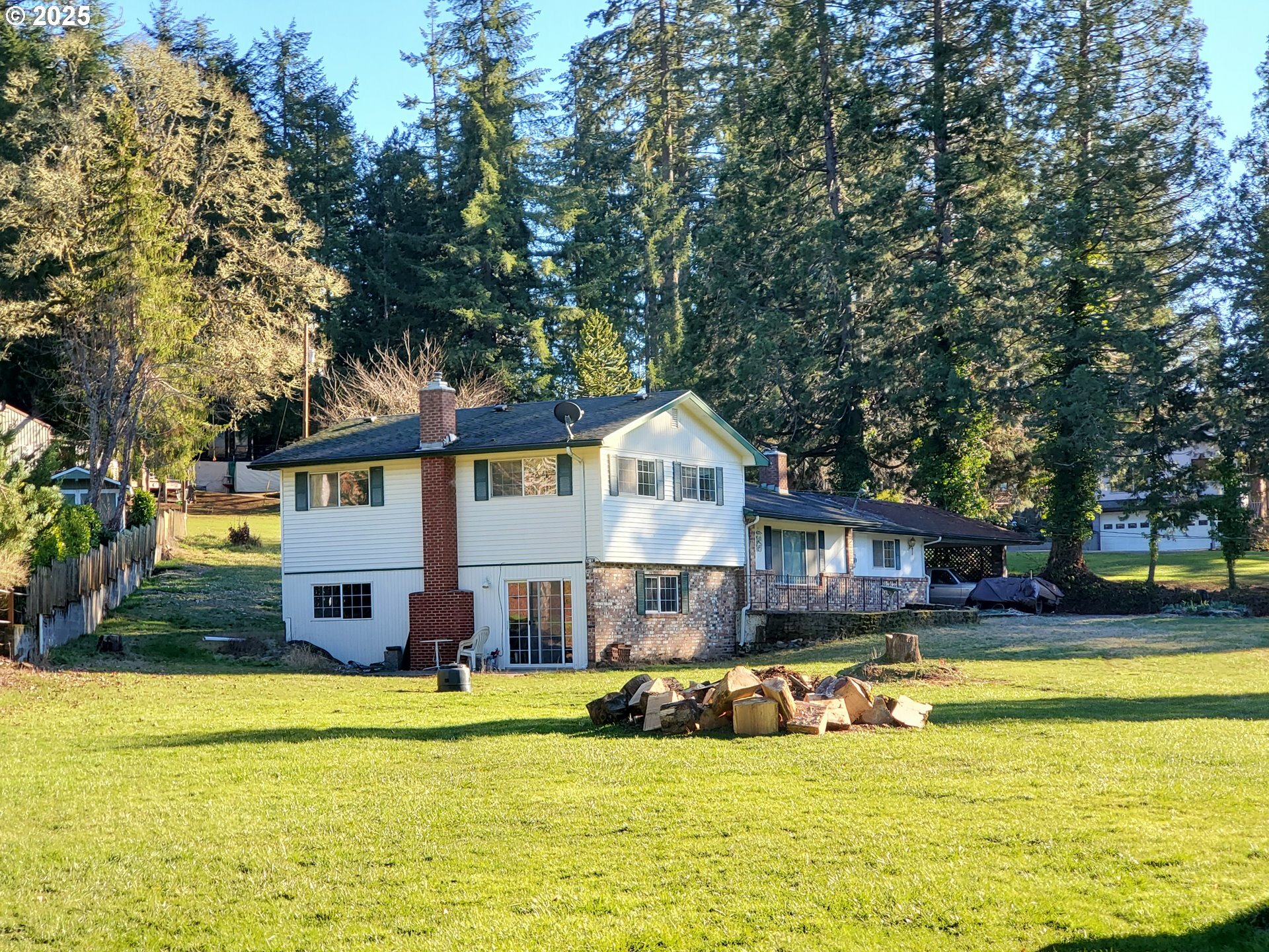Property Photo:  36528 Cedar Hills Dr  OR 97455 