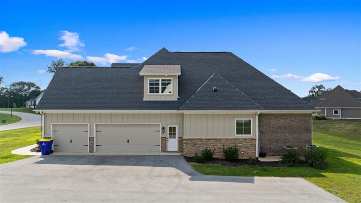 Property Photo:  6087 Harrow Court  KY 42103 
