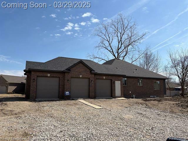 Property Photo: 35990 Windridge Drive MI 48047