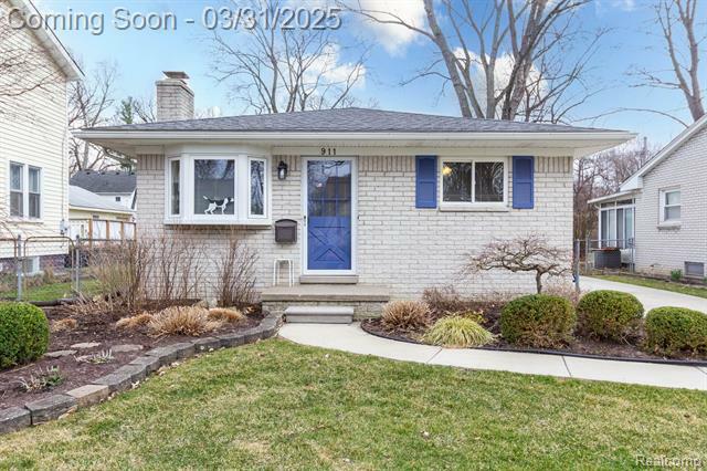Property Photo: 911 Mayfield Drive MI 48067