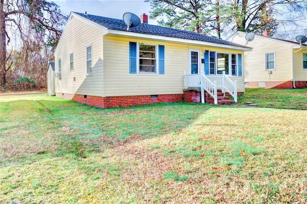 Property Photo: 303 Magnolia Street VA 23851