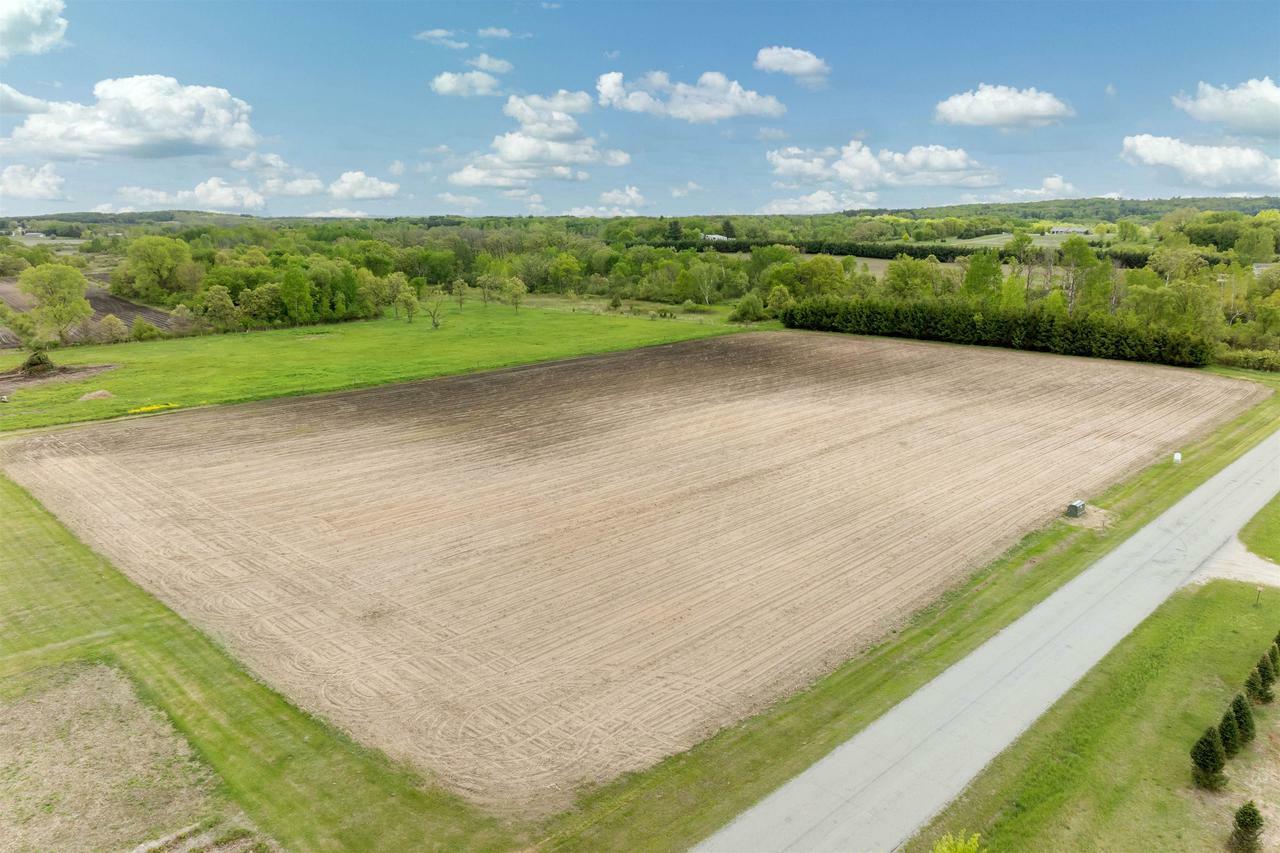Property Photo:  N402 24th Avenue  WI 54960 