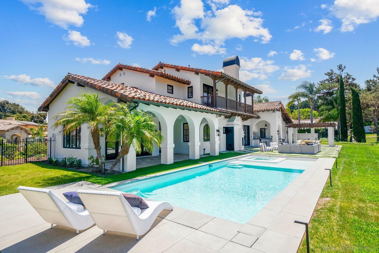Property Photo: 14242 Dalia Drive CA 92067