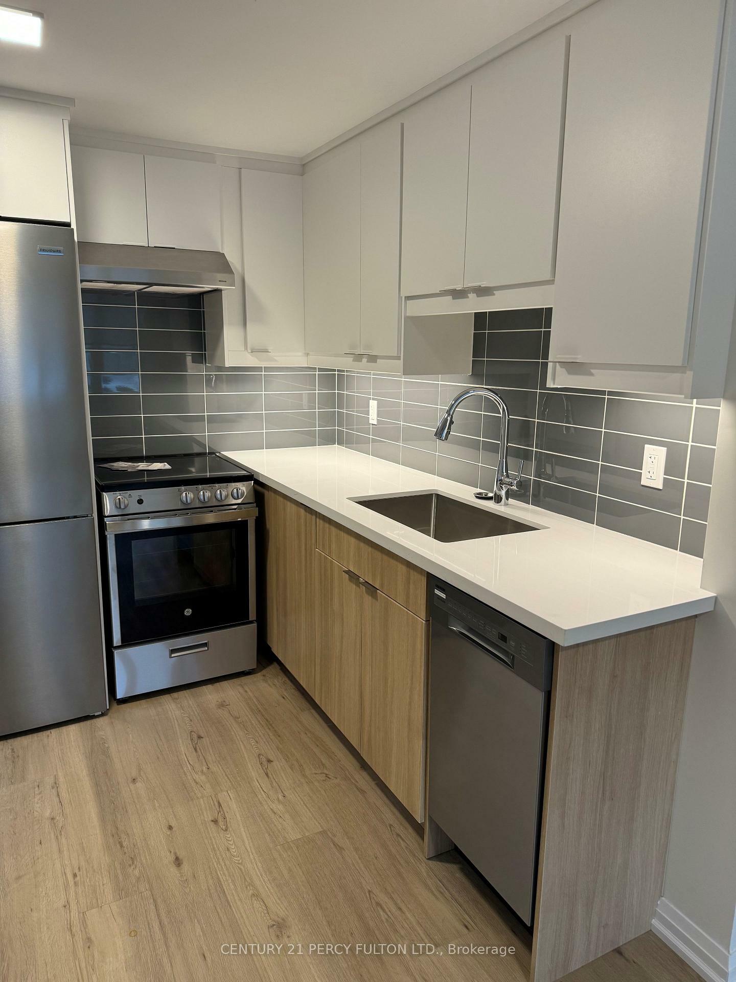 Photo de la propriété: 167 Thirtieth Street 3 ON M8V 4E5