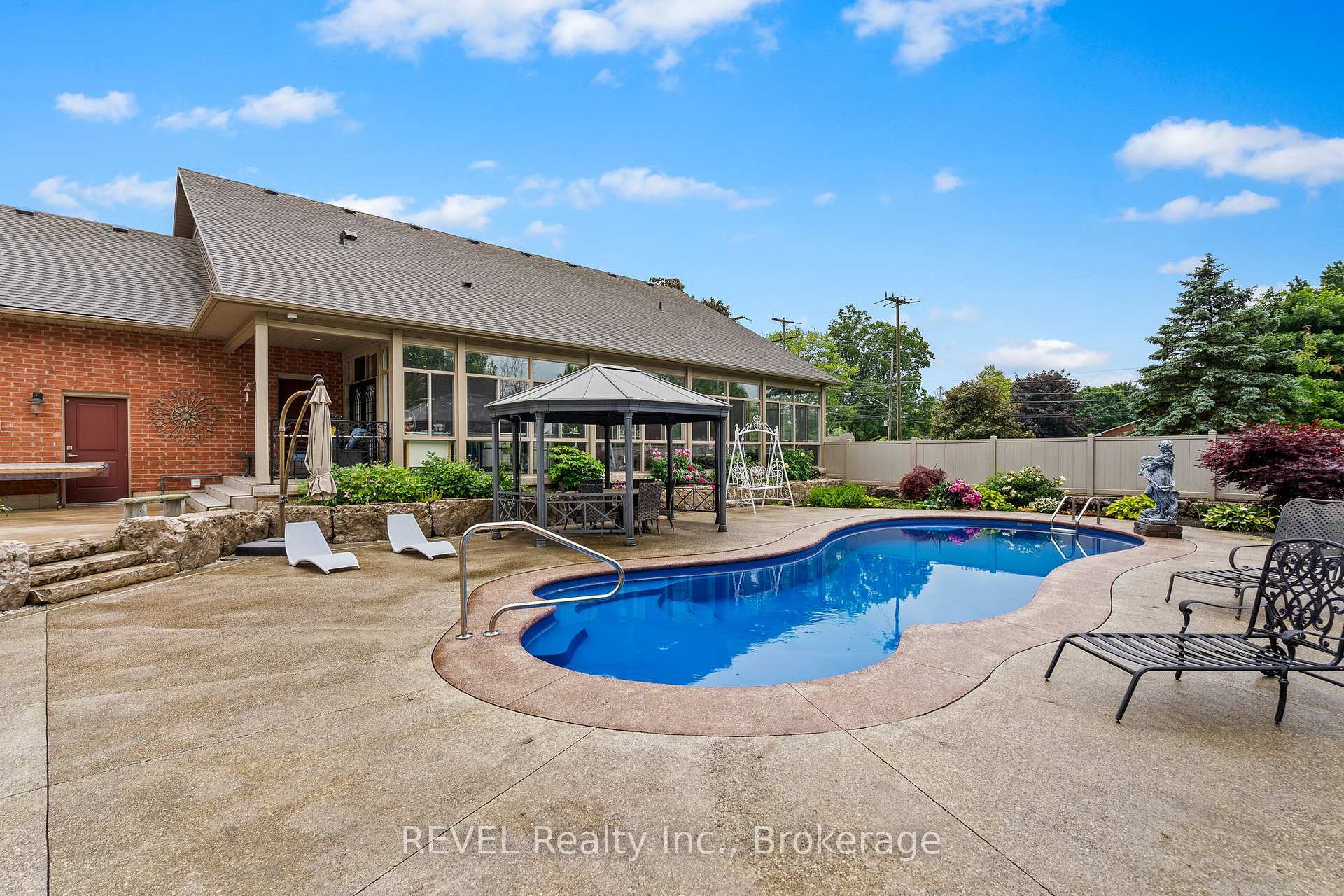 Property Photo: 3676 Rebstock Road ON L0S 1B0