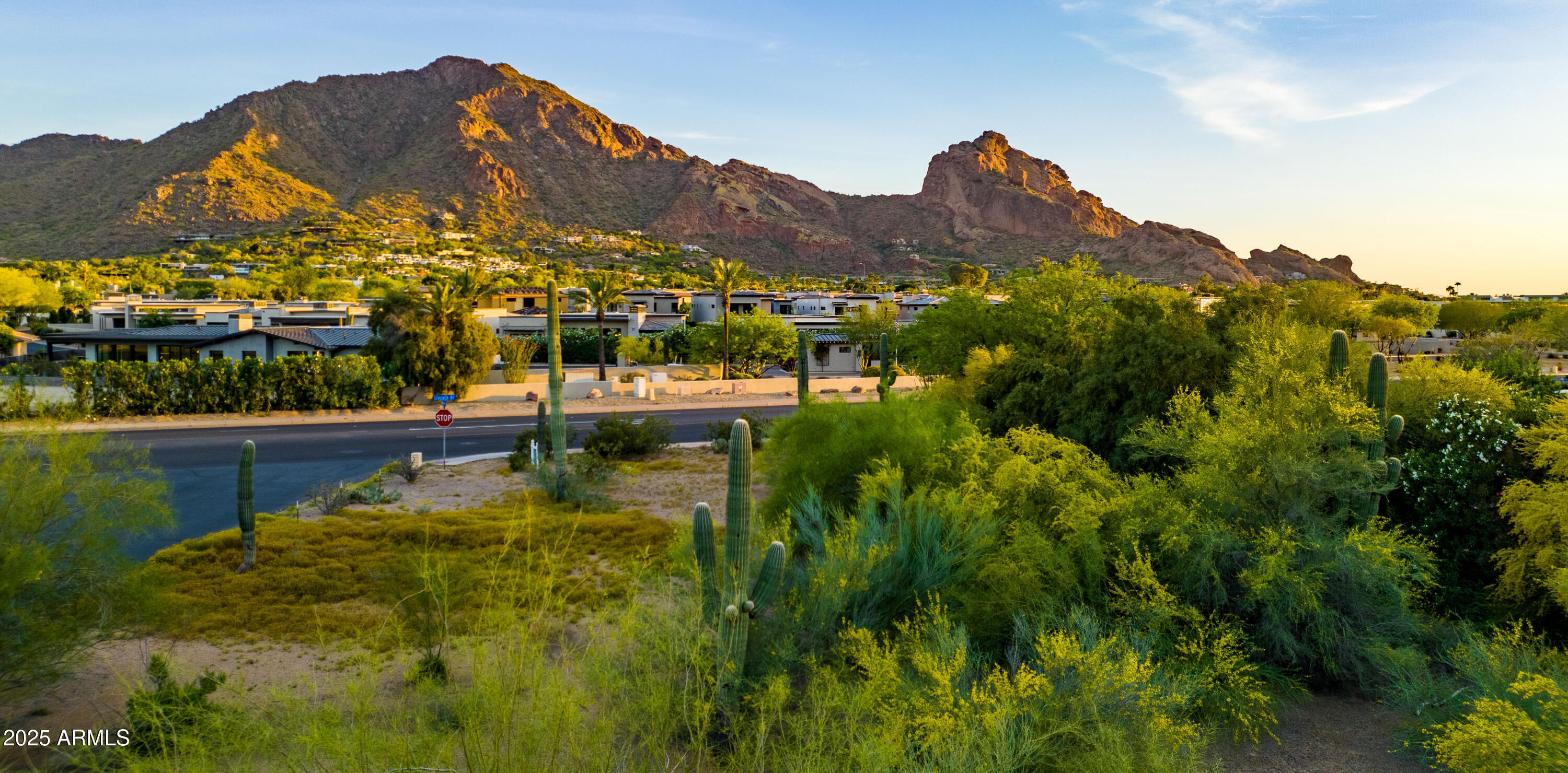 Property Photo: 5702 E Lincoln Drive 1 AZ 85253