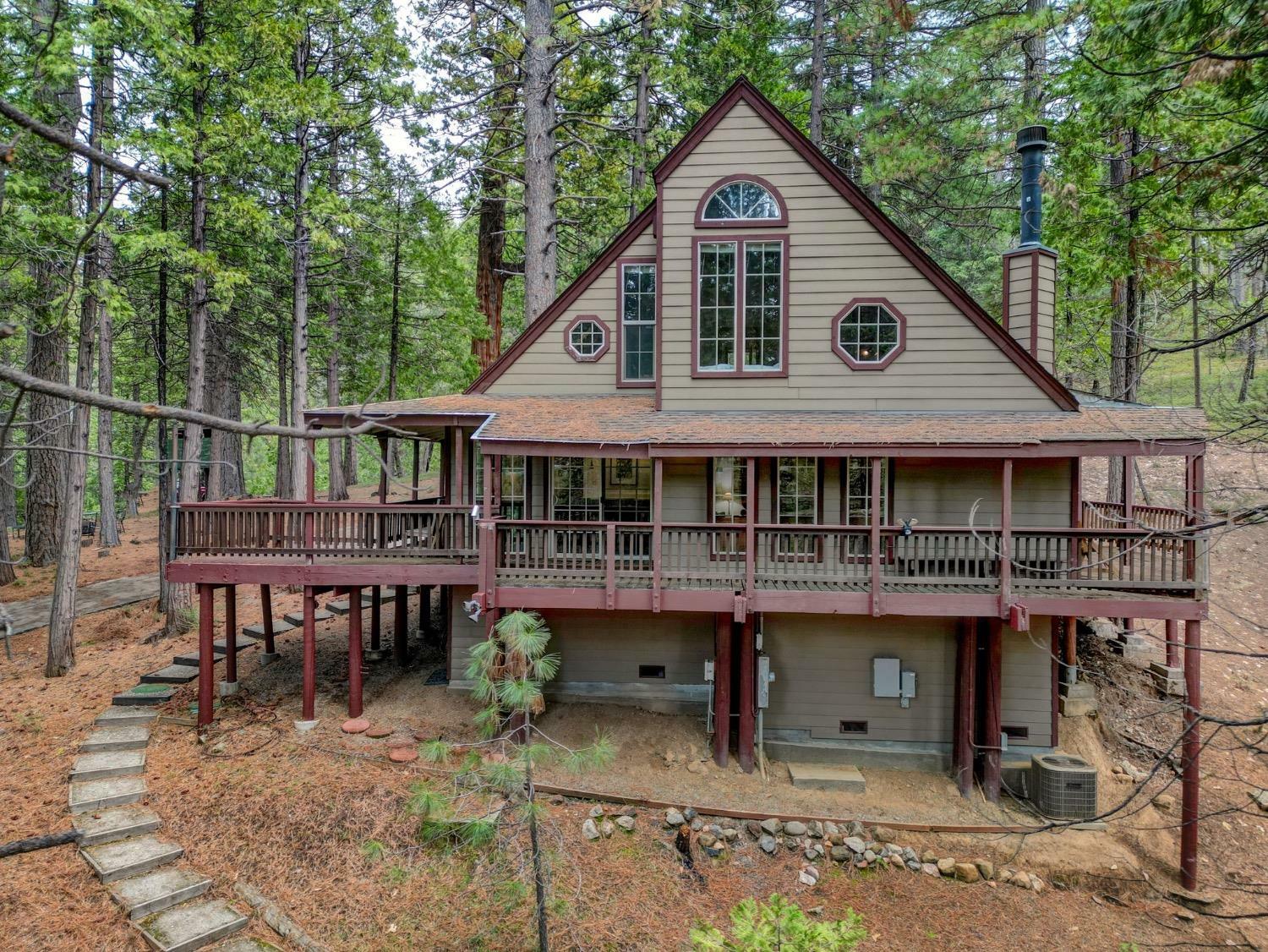 Property Photo: 2060 Baywood View CA 95223