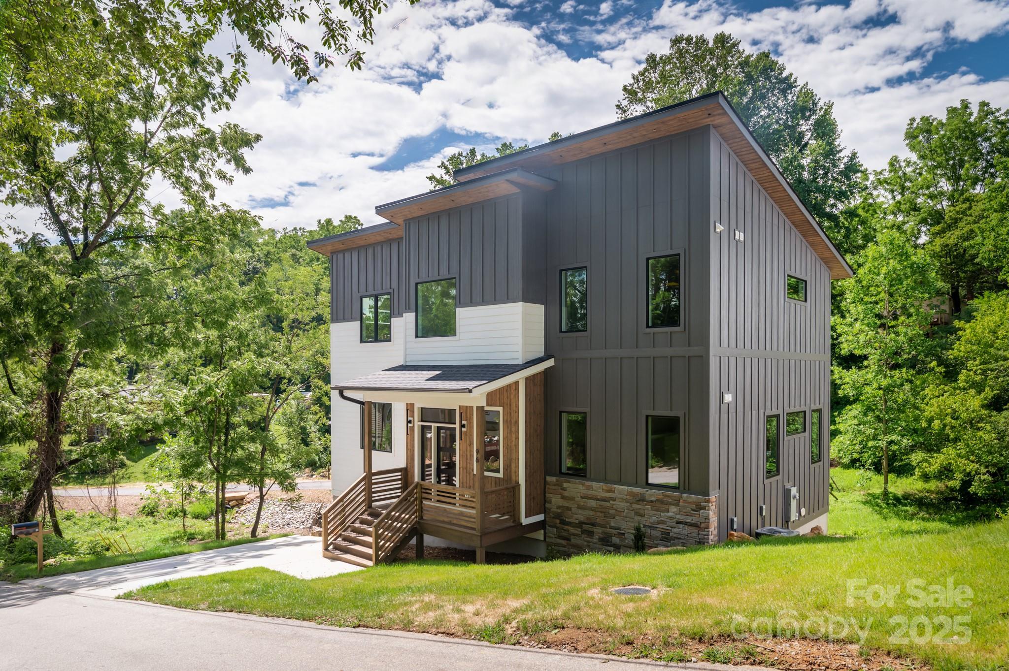 Property Photo: 96 Craggy Avenue NC 28806