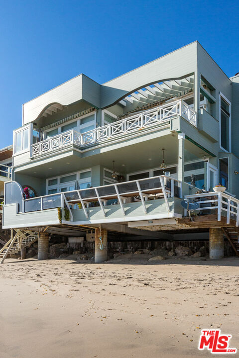 Property Photo: 25422 Malibu Rd CA 90265