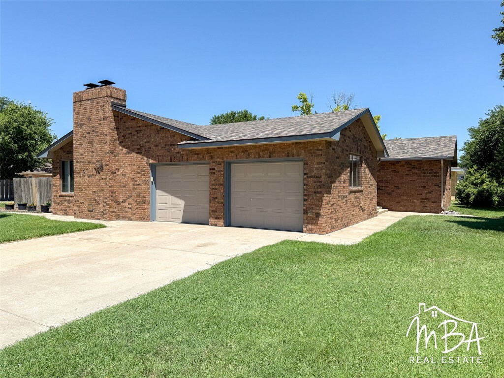 Property Photo: 801 J C Street KS 67846