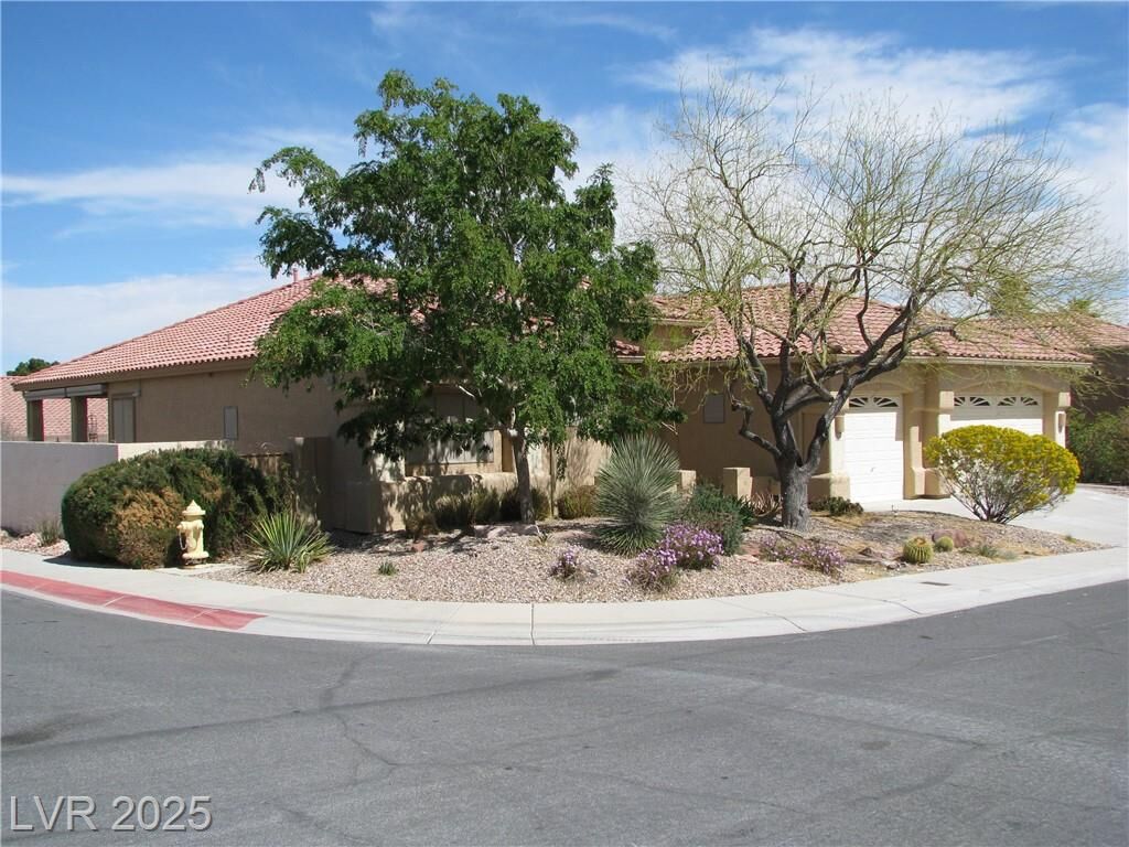 Property Photo:  10112 Plomosa Place  NV 89134 