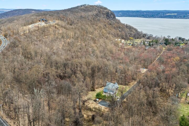 15 Badi Drive  Upper Nyack NY 10960 photo