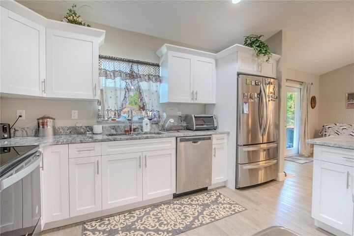 Property Photo:  13662 SE 55th Avenue  FL 34491 