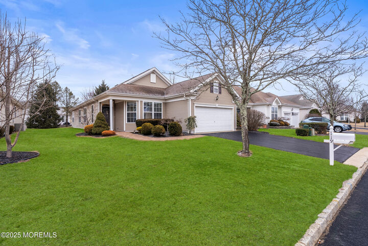 Property Photo:  119 Huntington Drive  NJ 08527 