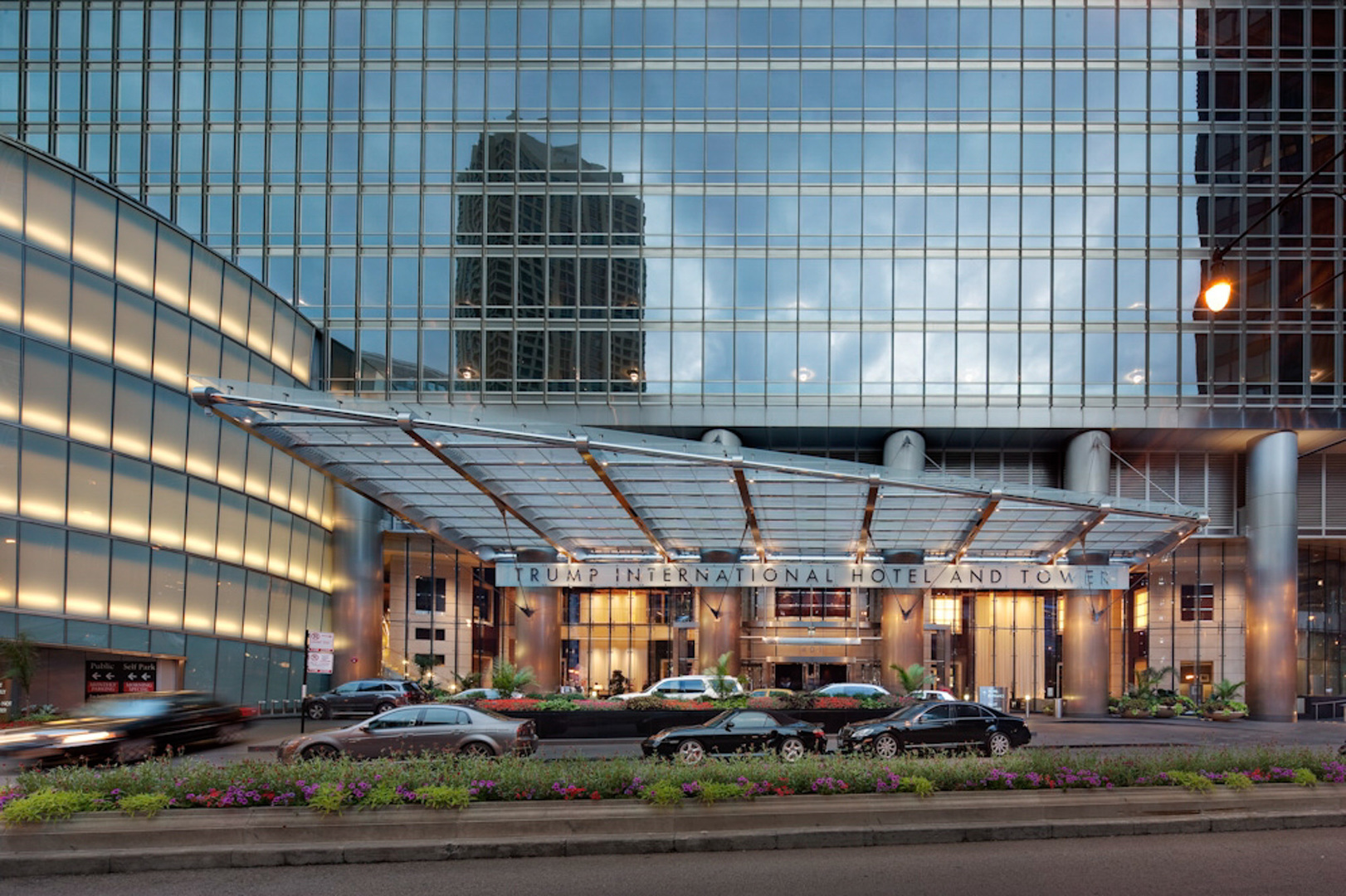 401 N Wabash Avenue 30J  Chicago IL 60611 photo
