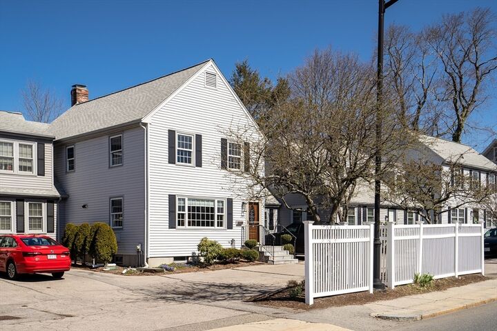 Property Photo: 286 Linden St 286 MA 02482