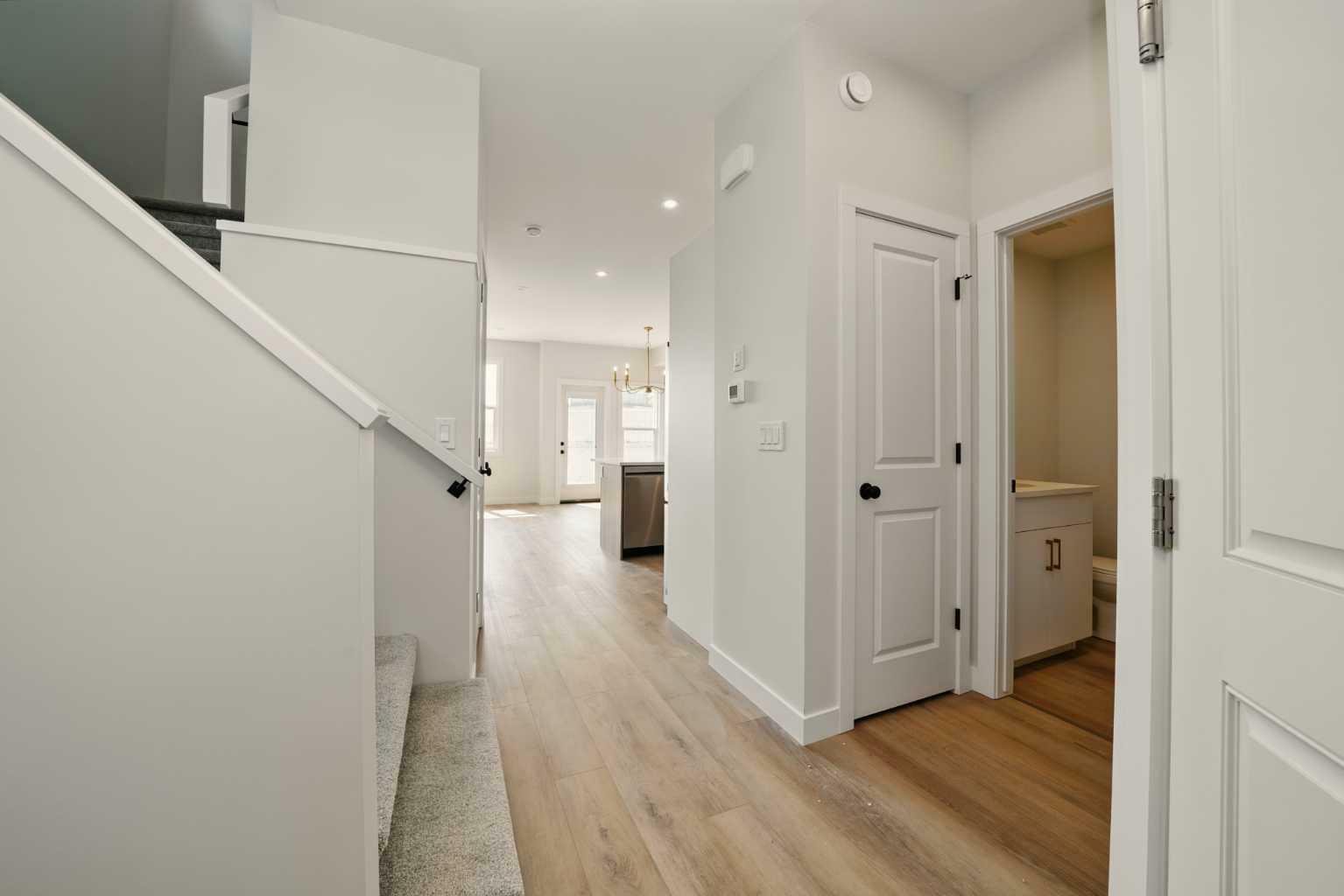 Property Photo: 33 Pinnacle Close AB T4M 0M3