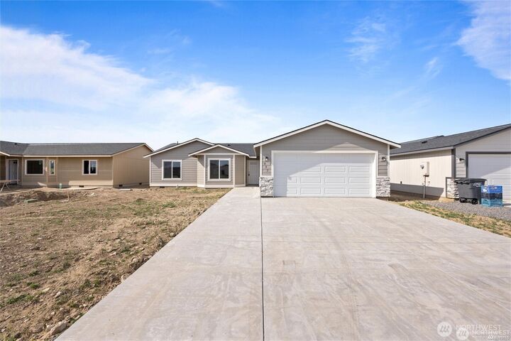 Property Photo: 710 O Street NE WA 98848